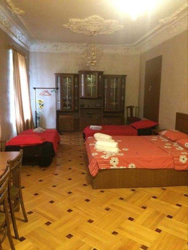 Guesthouse Raisa Qvareli Exteriör bild