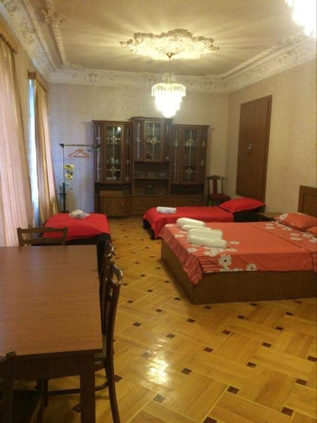 Guesthouse Raisa Qvareli Exteriör bild