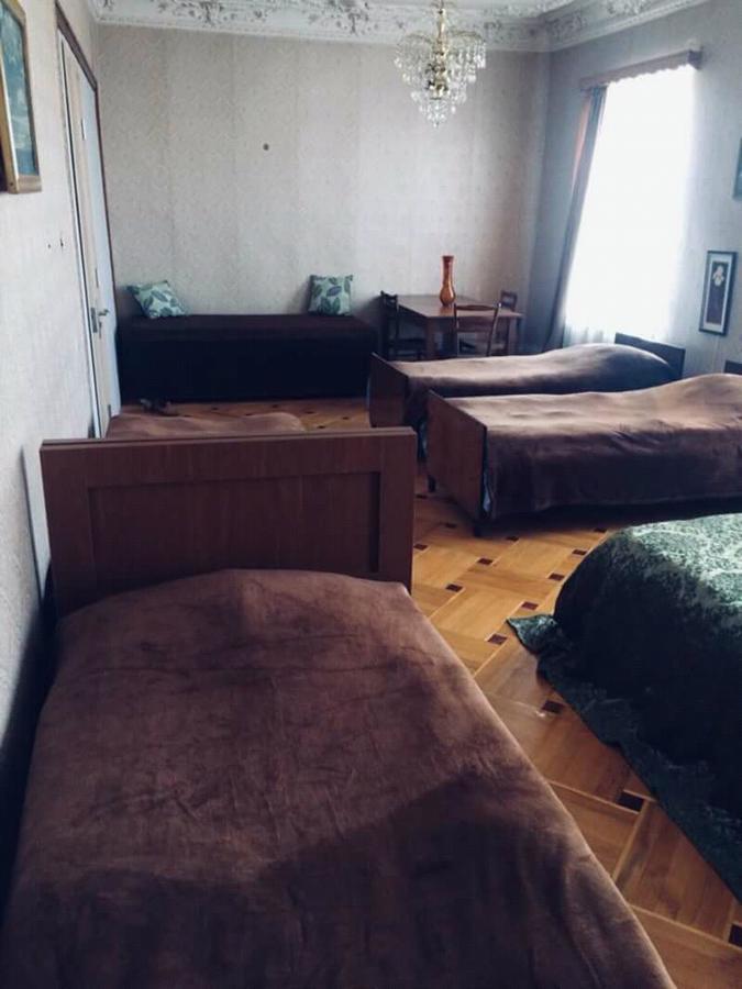 Guesthouse Raisa Qvareli Exteriör bild